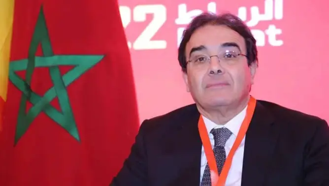 وزير سابق