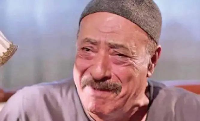 وفاة الفنان المصري فايق عزب متأثرا بإصابته بـ”كورونا”