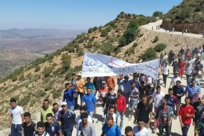 حالة طريق تثير استنكارا بضواحي أزيلال