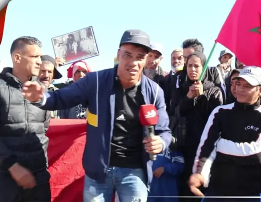 بعد محاصرتهم بالزنك.. تجار “الخردة” برأس لقريعة يحتجون ضد المسؤولين بفاس (فيديو)