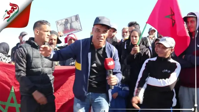 بعد محاصرتهم بالزنك.. تجار “الخردة” برأس لقريعة يحتجون ضد المسؤولين بفاس (فيديو)