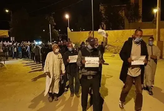 احتجاج مواطنين بزاكورة ضد بتر يد رضيع