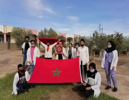 تلاميذ يحتفلون بالمسيرة الخضراء