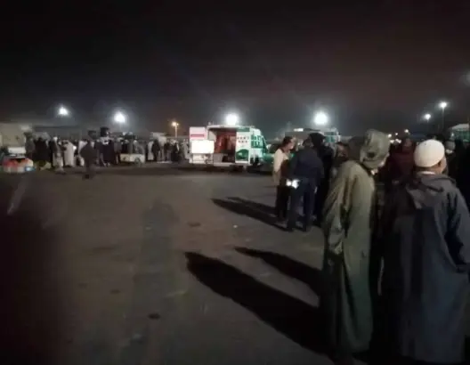 يعرف اكتظاظا يوميا.. التحسيس بكوفيد19 يطال أكبر سوق للخضر والفواكه بجنوب المغرب (صور)