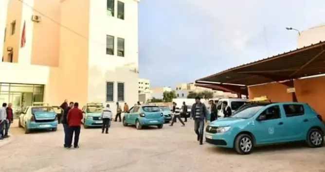 مهنيو سيارات الأجرة بتاوريرت