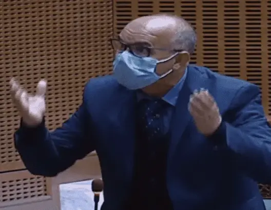 نقابة الزاير بـ”المستشارين” تتهم الحكومة بالتدخل في أشغال البرلمان