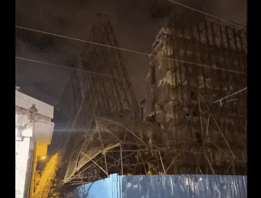 من جديد.. انهيار جزء من فندق لينكولن التاريخي بالبيضاء يُوقف حركة الترامواي