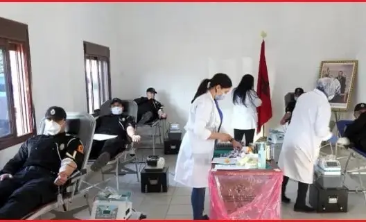 أمنيون يتبرعون بالدم ببني ملال