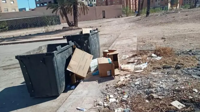 مزبلة جنان أوراد بمراكش