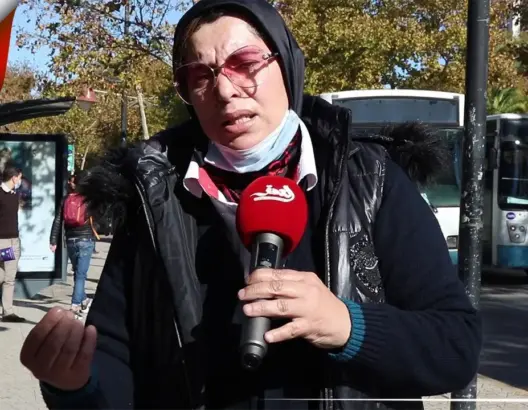 فتيحة.. سائقة بفاس تحكي معانتها مع مرتفقي الحافلات وتوجه لهم رسالة (فيديو)