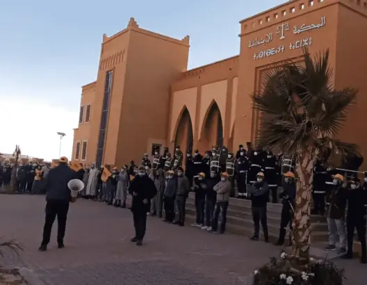إنزال أمني يرافق احتجاجات غاضبة لعمال منجم “اميضر” أمام محكمة تنغير