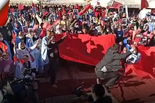 من النقطة الحدودية المحبس.. العمق تنقل فرحة مواطني كلميم وادنون بقرار أمريكا التاريخي (فيديو)