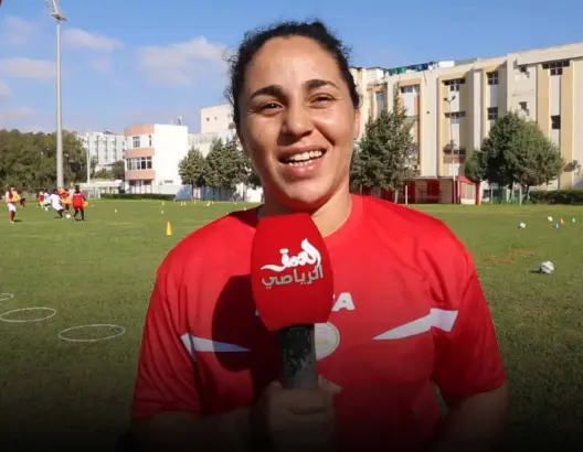 حلمها التدريب .. حنان موهبة انطلقت من ضواحي تارودانت نحو ميادين الرجاء (فيديو)