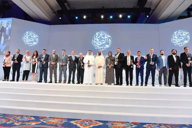 صحافي مغربي وحيد ضمن المؤهلين لنيل جائزة الصحافة العربية