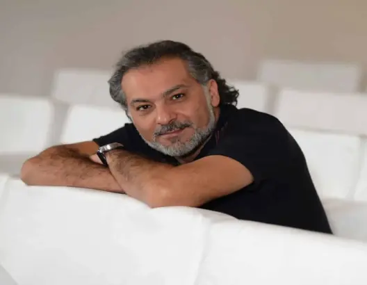 وفاة المخرج السوري حاتم علي عن عمر ناهز 58 عاما