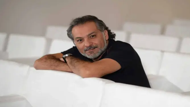 وفاة المخرج السوري حاتم علي عن عمر ناهز 58 عاما