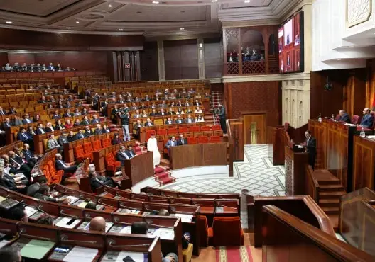 برلمانيون ينتقدون “استخفاف” الحكومة بمجلس النواب ويطالبون بحضور الوزراء