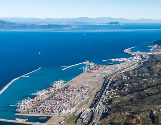 ميناء طنجة المتوسط