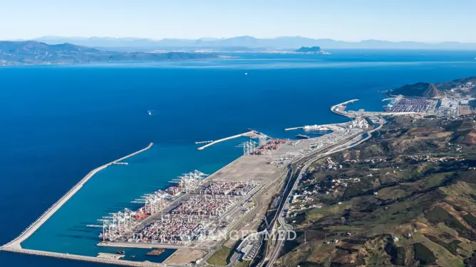 ميناء طنجة المتوسط