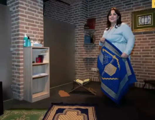 سعيدة.. مغربية من مُنظِّفة بمستشفى إلى مرشدة دينية تنشر قيم التسامح بهولندا