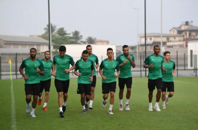 كورونا تخترق صفوف المنتخب المحلي عشية مباراته الحاسمة أمام أوغندا بـ”الشان”