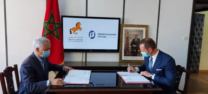 محمد ساجد ومدير منظمة فريدريش نومان الألمانية