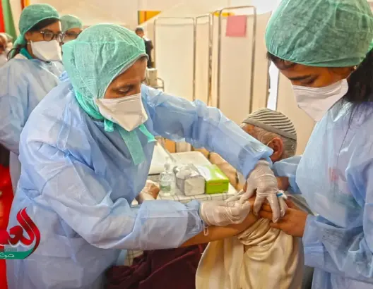 مديرية الصحة بمراكش توسع مدة عمل مراكز التلقيح وتحث المواطنين على الاحتراز من الفيروس