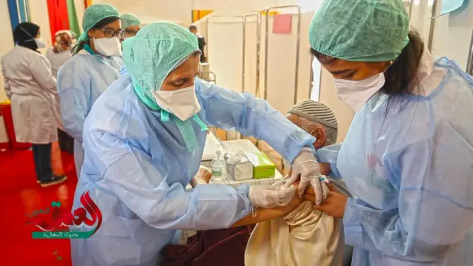 مديرية الصحة بمراكش توسع مدة عمل مراكز التلقيح وتحث المواطنين على الاحتراز من الفيروس