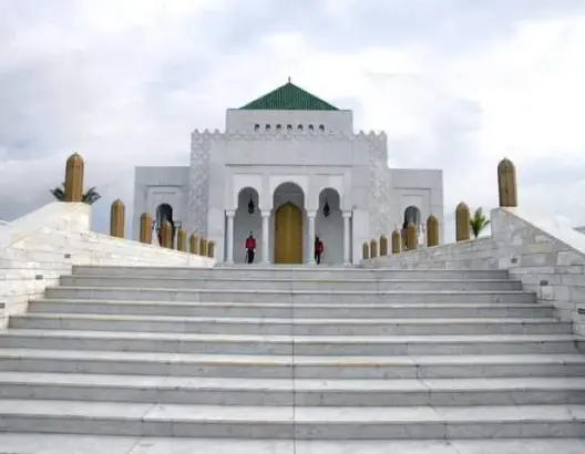 يرقد به عمر بونغو .. افتتاح ضريح بالغابون شبيه بضريح محمد الخامس بالرباط (صور)