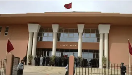 متابعة عاملة في حالة اعتقال بتهمة سرقة 16 بيضة من معمل برلماني بالرحامنة