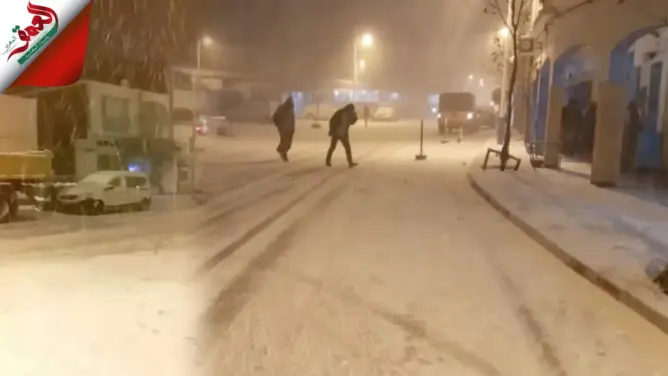تساقطات ثلجية مصحوبة برياح قوية بباب برد