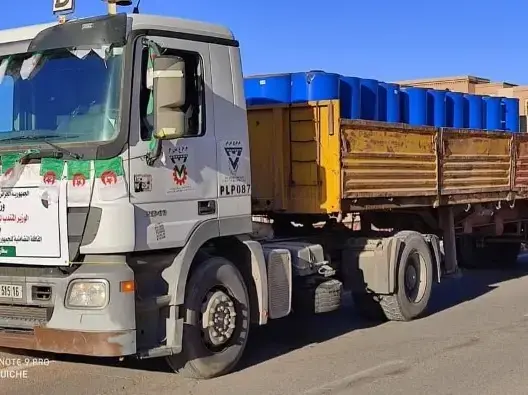 الجزائر توزّع سخانات مائية على قياديي البوليساريو لإقناعهم بالبقاء في المخيمات