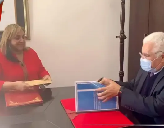 مؤسسة أرشيف المغرب تحتضن أعمال الفنان التشكيلي عبد الله زاكي (فيديو)