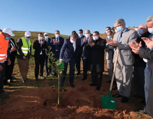 أخنوش يشرف من خنيفرة على إطلاق مشاريع للتنمية الفلاحية والغابوية