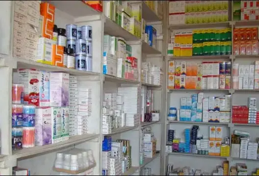 الحكومة تقر شروطا جديدة لمنح وسحب تأشيرة إشهار الأدوية بالمغرب