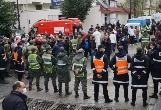 الأمن يطوق موقع ورشة النسيج غير القانونية بفيلا بمدينة طنجة المغربية