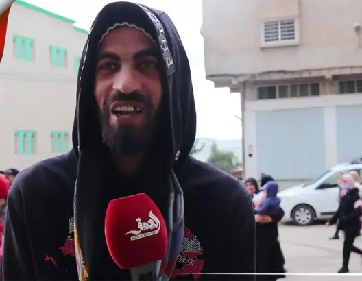 أحد أقارب “الشقيقات الأربع” يحكي بالدموع قصة غرقهن وإنقاذ أمهن: استقبلناهم عرائس في سيارة الأموات (فيديو)