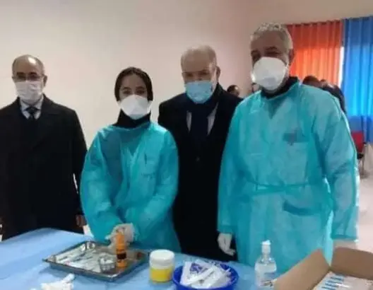 جامعة مكناس تنهي تلقيح موظفيها