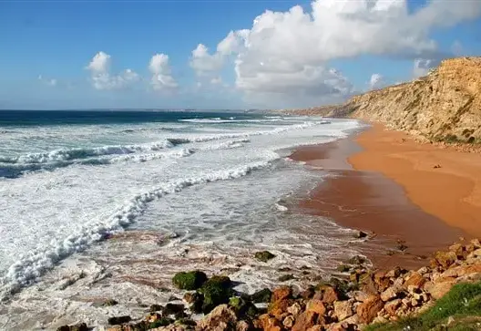المغرب يوظف تكنولوجيا “الدرون” لحماية سواحل 4 جهات من التعرية والغمر البحري