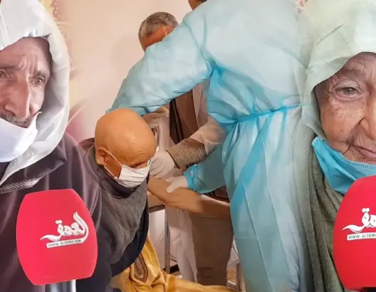 التلقيح يصل إلى العالم القروي ومسنون فرحون بالحملة بأزمور..ملي تلقحنا حسينا بالنشاط والله ينصر ملكنا