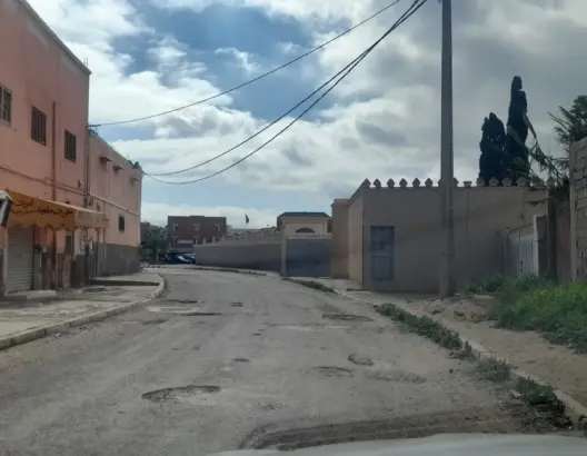 قبل الامتحانات بأيام.. التنقل إلى كلية الشريعة أيت ملول يحبس أنفاس الطلبة (صور)