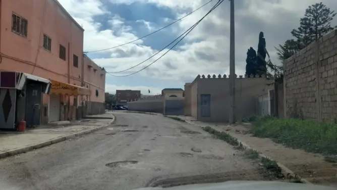 قبل الامتحانات بأيام.. التنقل إلى كلية الشريعة أيت ملول يحبس أنفاس الطلبة (صور)