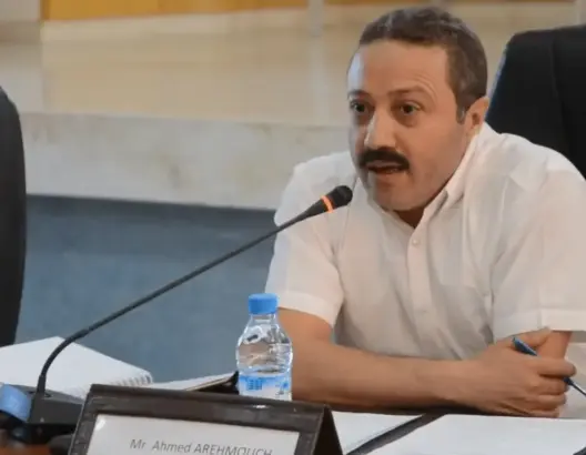 من الالتزام بتخصيص صندوق مستقل بالأمازيغية نحو خلق مؤسسة قانونية مكلفة بالأمازيغية