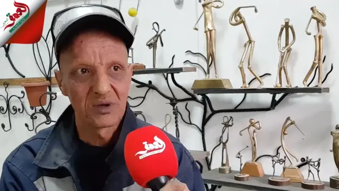 سمير.. حداد من أزمور يبدع في تحويل متلاشيات المعادن إلى مجسمات فنية