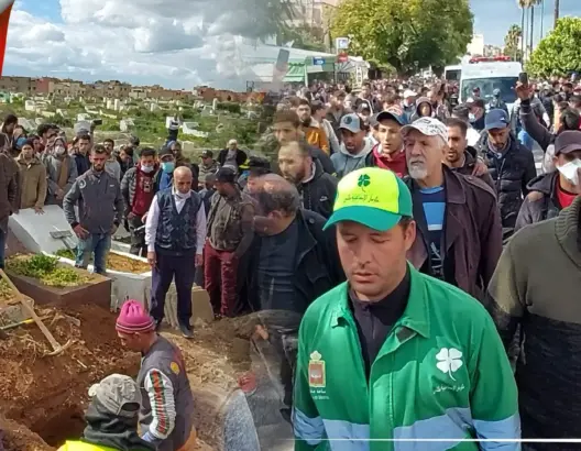 في موكب جنائزي مهيب.. مكناس تودع جثامين أفراد طاقم النادي المكناسي (فيديو)