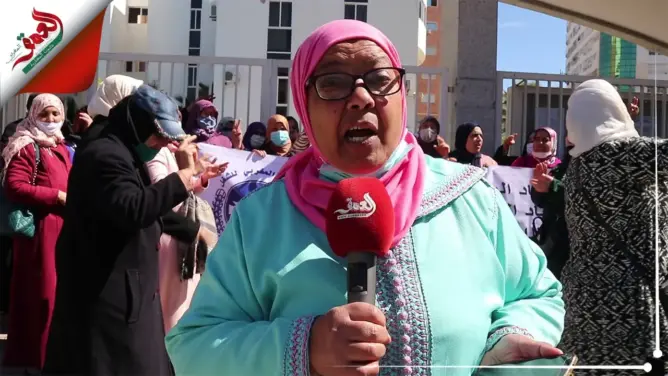 إيقاف الأجور يدفع عاملات النظافة بالمدارس العمومية في مكناس للاحتجاج (فيديو)