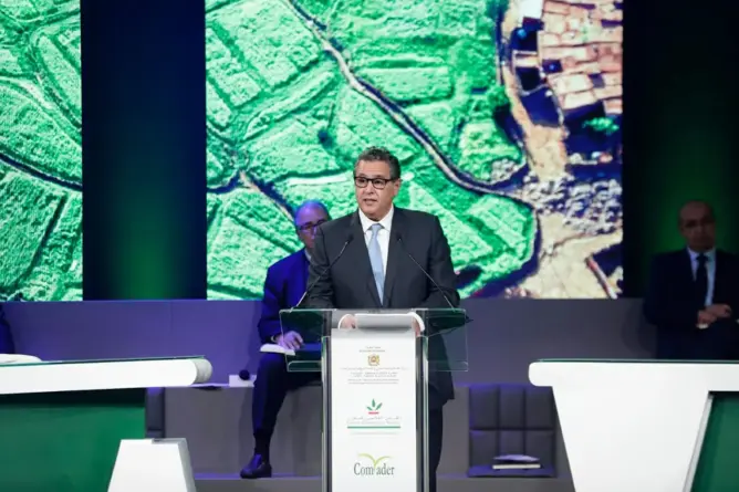 أخنوش يبرز مجهودات وزارته في الإدماج المالي للفلاحة الصغيرة