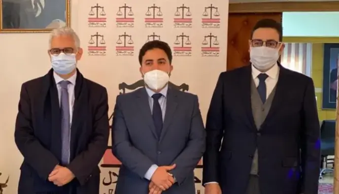 التجمع الوطني للأحرار يجمد أنشطة برلماني التحق بالاستقلال