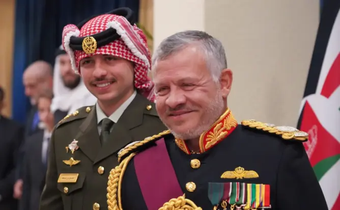 العاهل الأردني: تم وأد الفتنة والأمير حمزة اليوم مع عائلته في قصره برعايتي