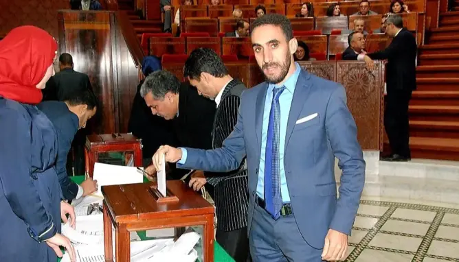 برلماني الأحرار غادر البيجيدي